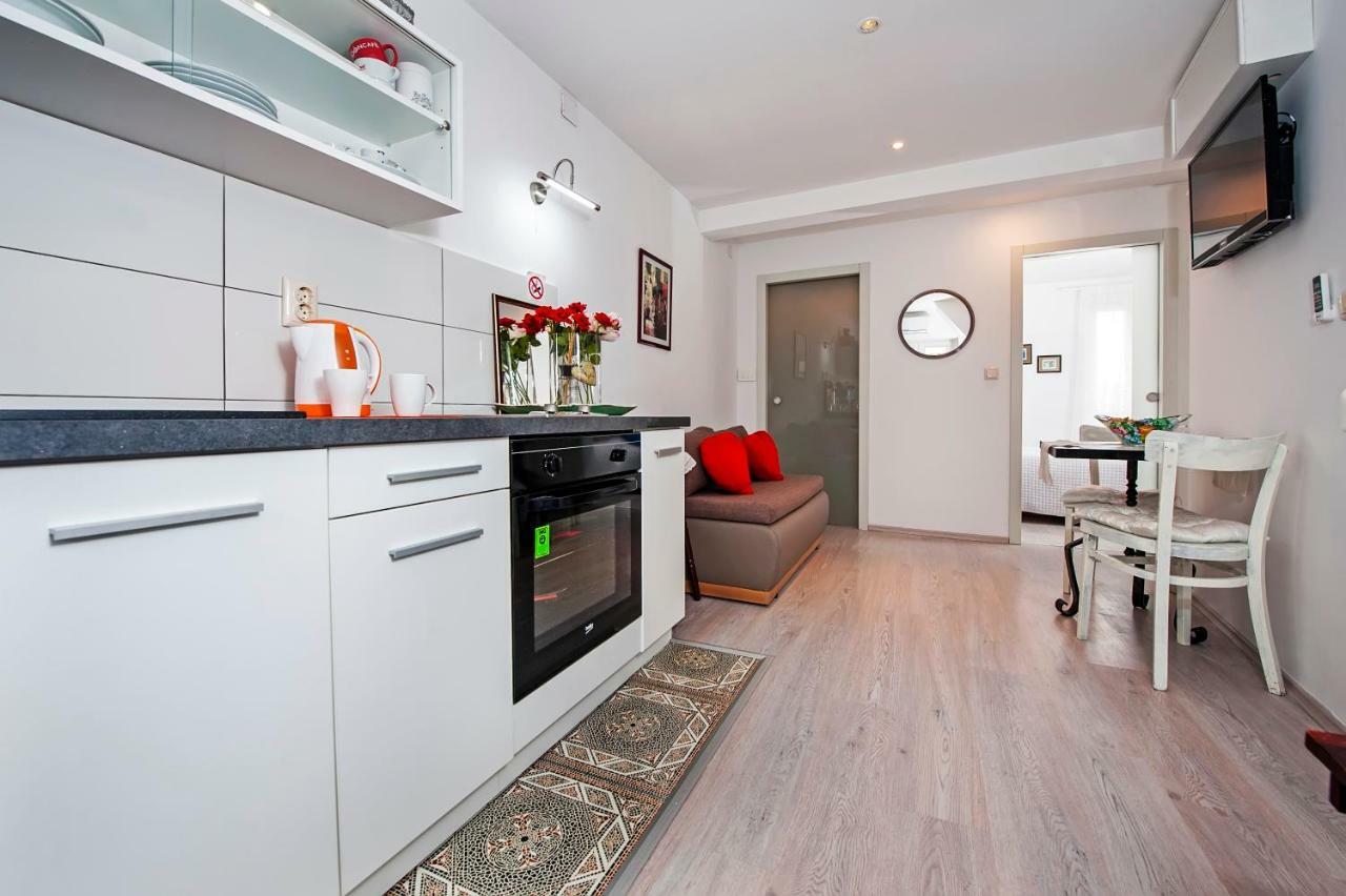 Apartman Delfin Ровинь Экстерьер фото