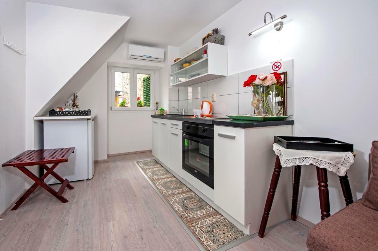 Apartman Delfin Ровинь Экстерьер фото
